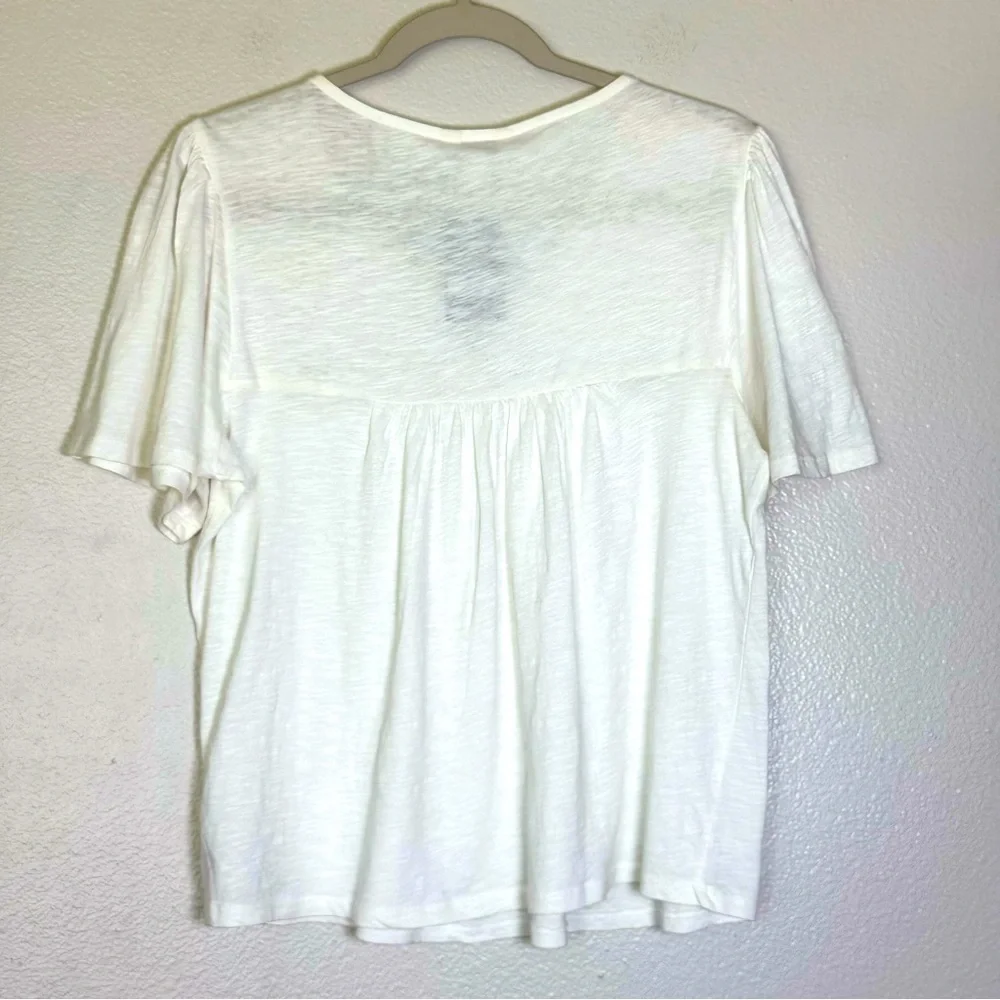 NWT Lucky Brand Short Sleeve White/Gold Embroidered Top Shirt Size Small - Picture 3 of 6